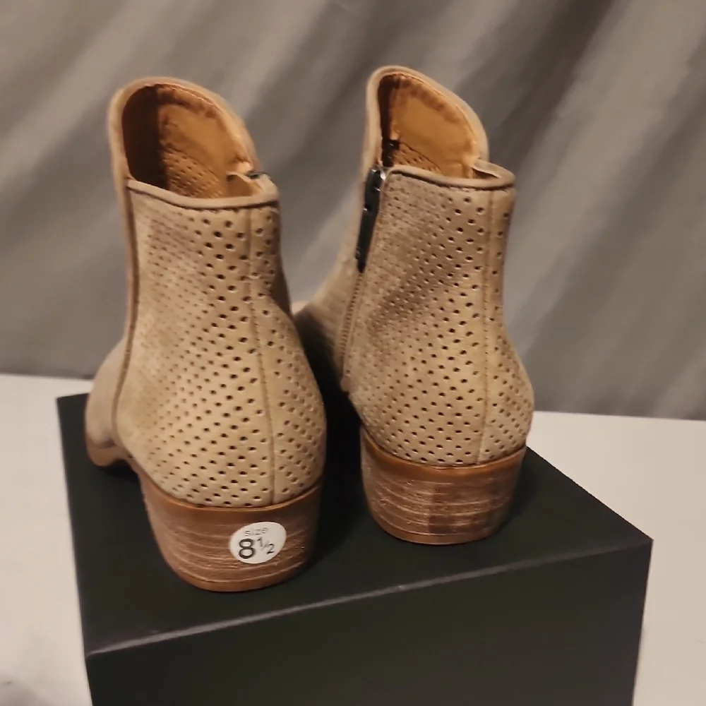 Lucky Brand Beige Perforated Ankle Booties